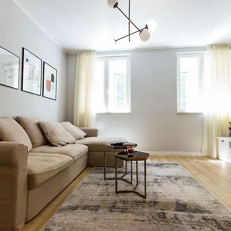 Karla's Exclusive Apartment *